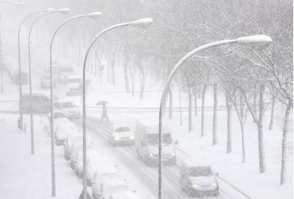 El barrio de Lakua  en Vitoria cubierto esta mañana por la nieve.