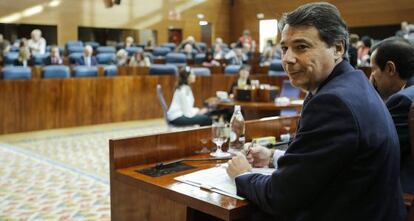 El presidente de la Comunidad, Ignacio Gonz&aacute;lez, durante una sesi&oacute;n de control al Gobierno en la Asamblea celebrada en la c&aacute;mara madrile&ntilde;a.