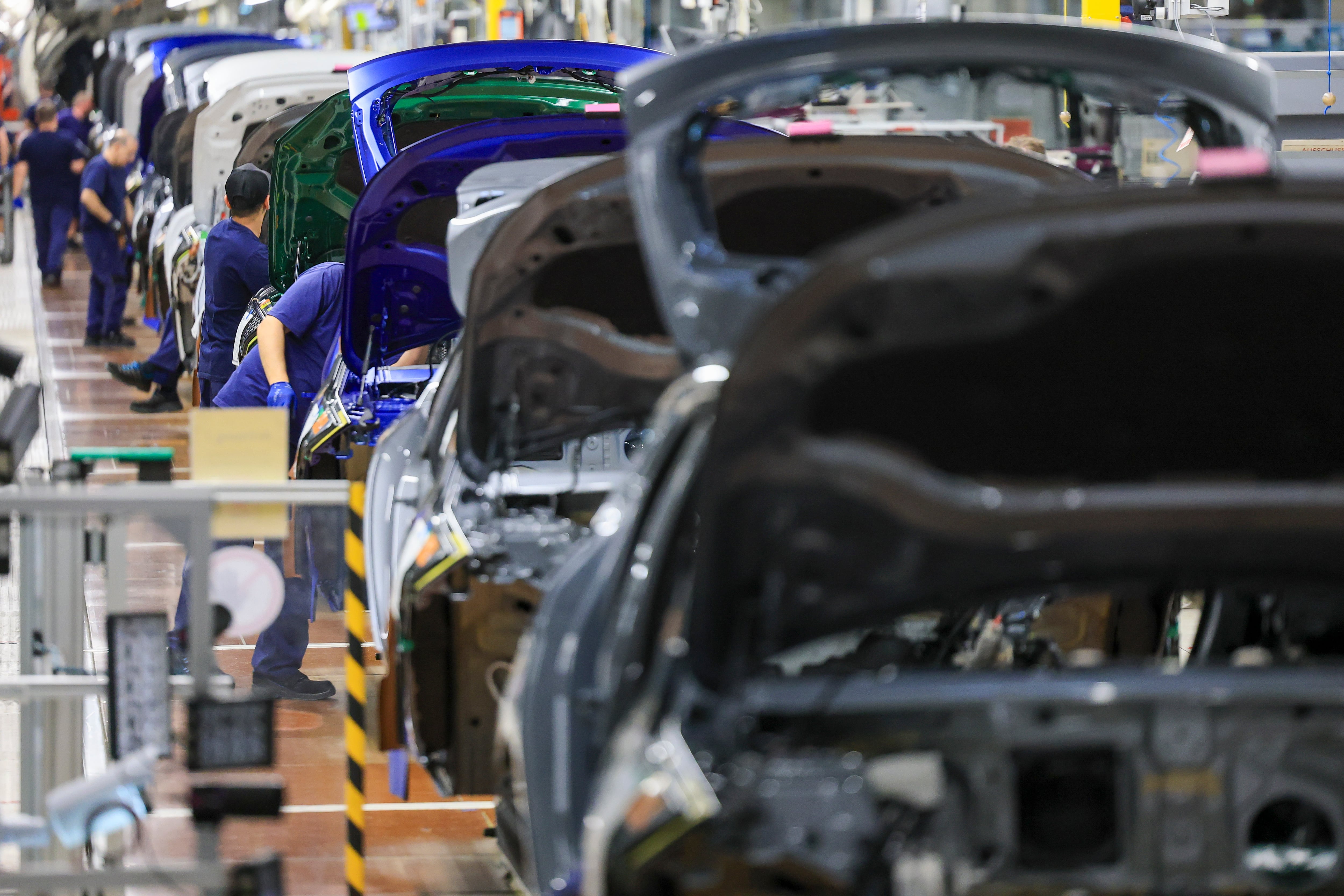 El sector servicios impulsa la actividad privada de la eurozona a su máximo en dos años y medio