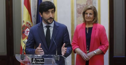 El portavoz de Econom&iacute;a de Ciudadanos en el Congreso, Toni Rold&aacute;n, en presencia de la ministra de Empleo, F&aacute;tima B&aacute;&ntilde;ez