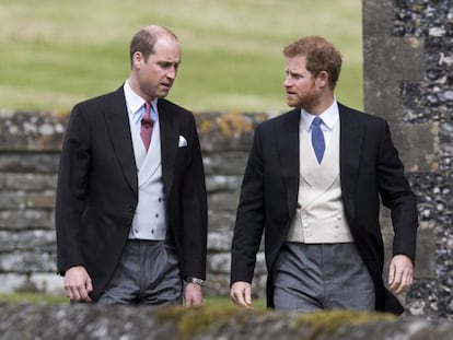 Guillermo y, a la derecha, Enrique de Inglaterra.