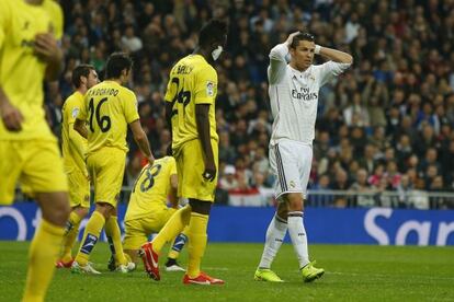 Cristiano Ronaldo lamenta una ocasión ante el Villarreal