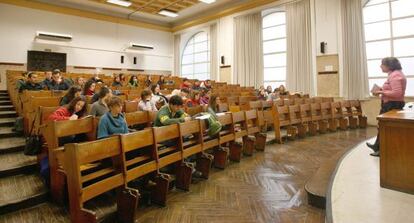 Participantes en una clase en la Facultad de Derecho de Sevilla.