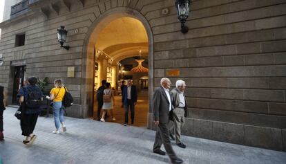 Fachada del Ateneu Barcelonès.