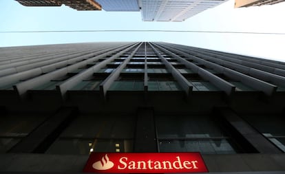 Sede del banco Santander en Río de Janeiro, Brasil.