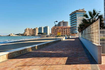 Paseo marítimo en el la Manga del mar Menor.