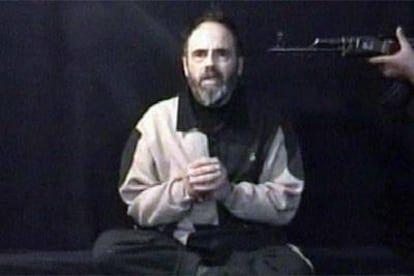 El rehén estadounidense Roy Hallums, en una imagen difundida por sus secuestradores.