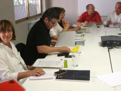 Urgell (a la izquierda), ayer en la reunión del consejo de Tabakalera.