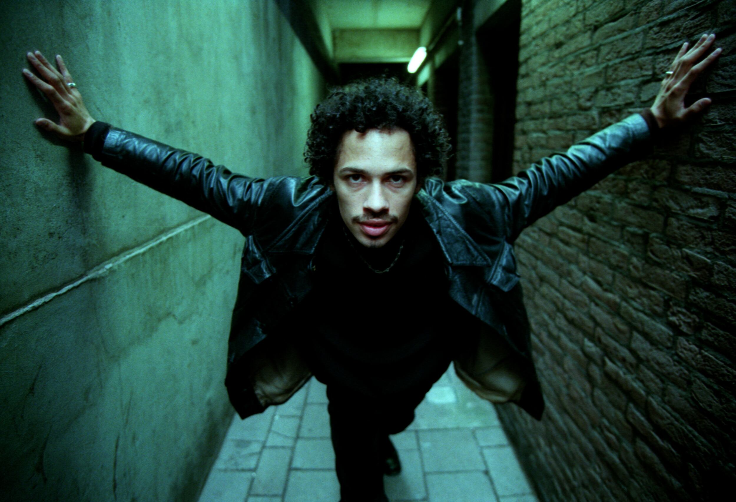 Eagle-Eye Cherry fotografiado en Amsterdam en 1998, todavía resacoso de su gran éxito.