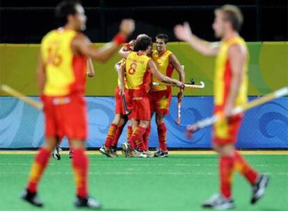 La selección española de Hockey celebra uno de los tantos ante Bélgica