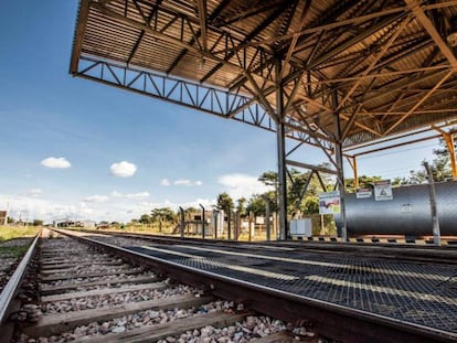 Um trecho da ferrovia Norte-Sul, operada pela VLI.