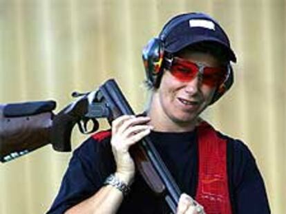 María Quintanal, con su escopeta al hombro.