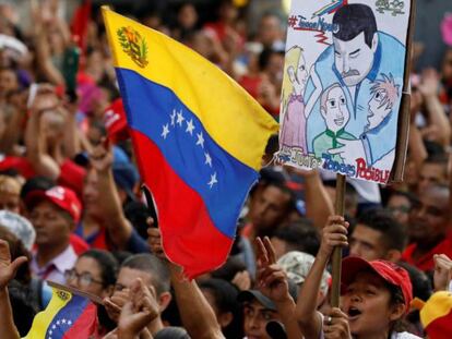 Seguidores de Nicolas Maduro, en un m&iacute;tin en Caracas en mayo pasado.