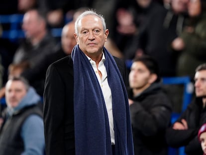 El copropietario del Aston Villa, Nassef Sawiris, en un partido de la Emirates FA Cup en Londres.