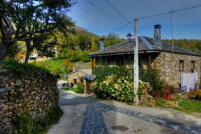 Calle de Valverde de los Arroyos.