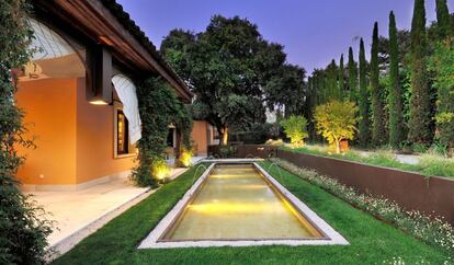 Jardín diseñado por Fernando Pozuelo en una vivienda de la localidad madrileña de Pozuelo de Alarcón.