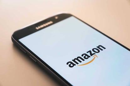 Teléfono con la app de Amazon