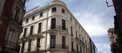 Edificio propiedad de la antigua Comisi&oacute;n Nacional de Energ&iacute;a en la calle Barquillo de Madrid que saldr&aacute; a la venta. 