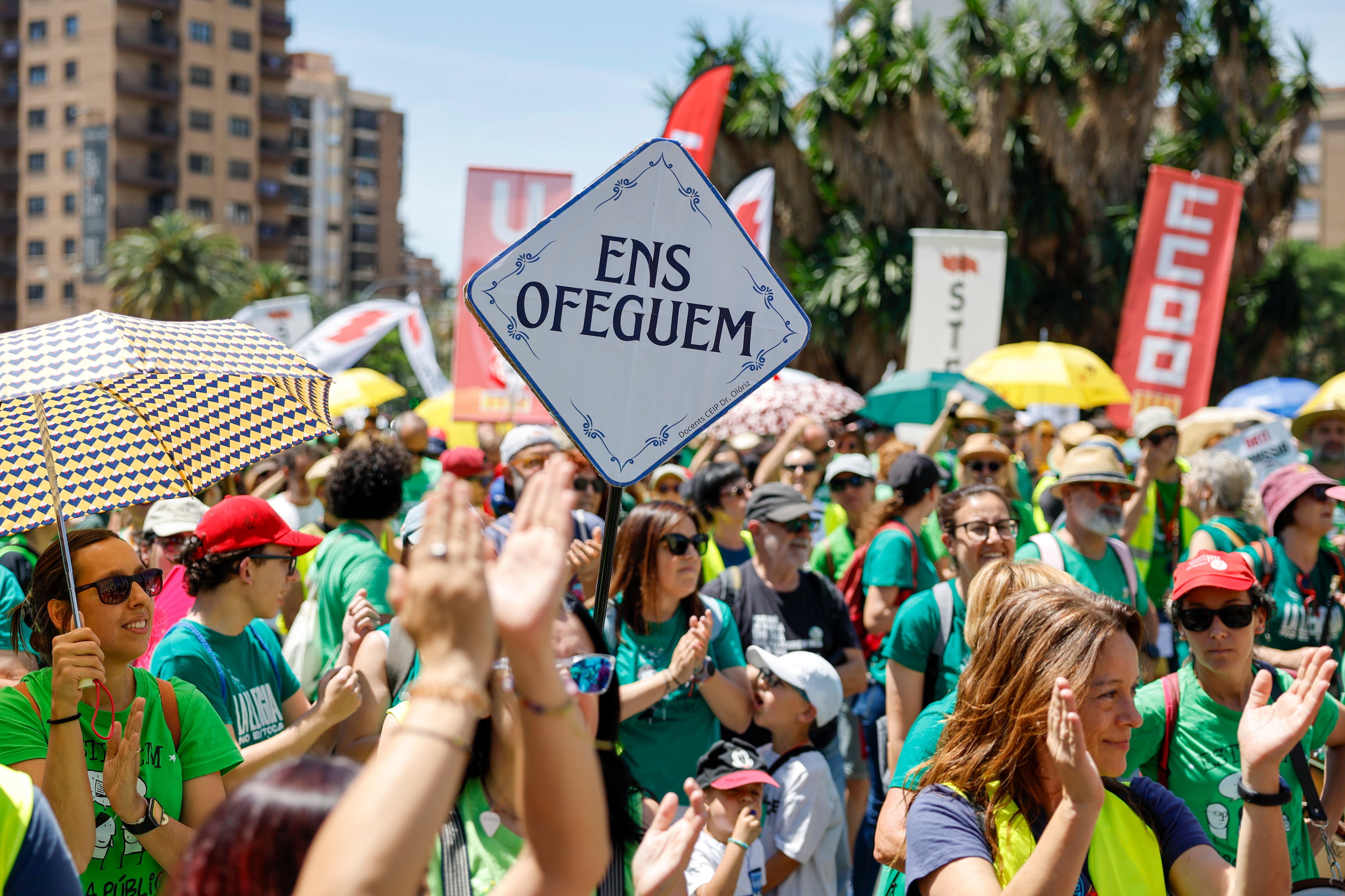 Educación pide un 100% de servicios mínimos para los evaluadores de la PAU durante la huelga educativa valenciana