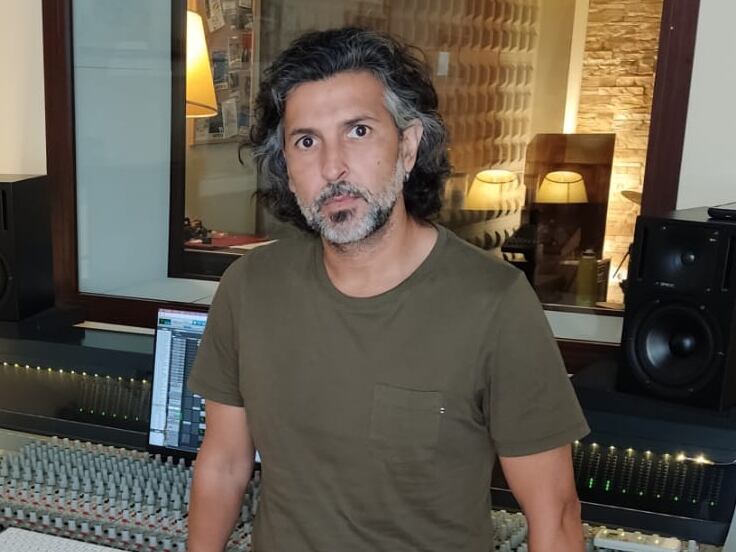 El cantaor onubense Francisco José Arcángel, en los estudios de Alcalá de Guadaíra, donde graba su próximo trabajo.