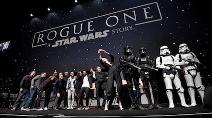 Selfie del equipo técnico y artistico de 'Rogue One'.