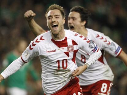 Christian Eriksen celebra su tercer gol en Dubl&iacute;n.