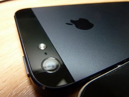 Nuevas fotos del iPhone 6 apuntan a posibilidades de carga inalámbrica