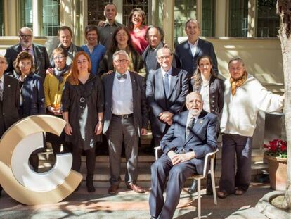 Foto de família dels Premis Nacionals de Cultura d'aquest any amb els membres del Conca.