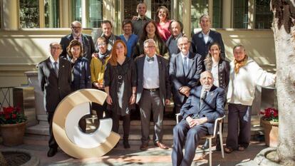 Foto de família dels Premis Nacionals de Cultura d'aquest any amb els membres del Conca.