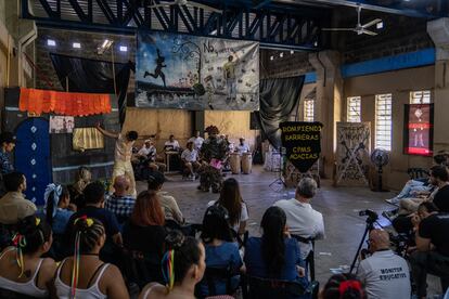 Presentación de la obra 'El gran encuentro con la paz', en la carcel y penitenciaria de media seguridad de Acacías