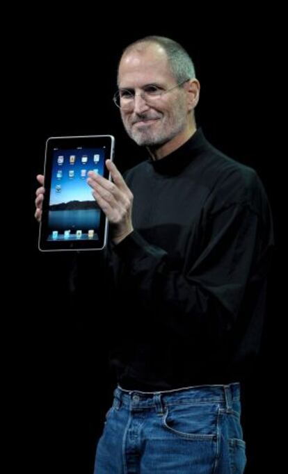 Steve Jobs, con su inconfundible estilo.