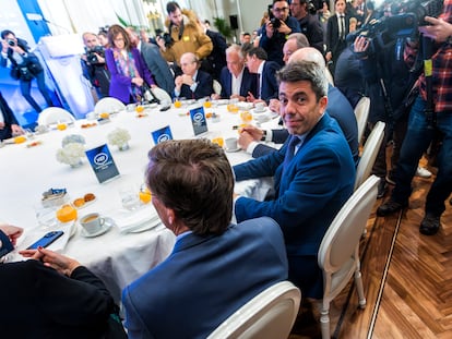 El presidente de la Generalitat valenciana, Carlos Mazón, en el desayuno Informativo de Nueva Economía Fórum, este lunes.