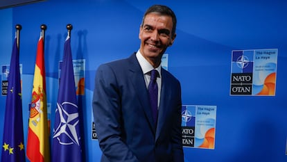 El presidente del Gobierno de España, Pedro Sánchez, ofrece una rueda de prensa en el marco de la cumbre de la OTAN que se celebra, este miércoles, en La Haya, Países Bajos.