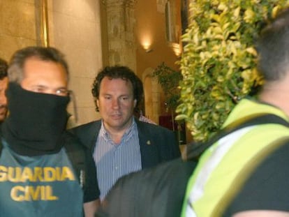 Daniel Masagu&eacute;, exalcalde de Torredembarra, detingut per la Gu&agrave;rdia Civil.