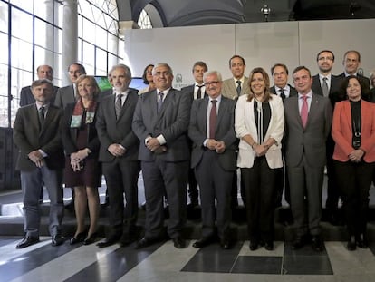 Susana D&iacute;az, junto a representantes del sector andaluz de la investigaci&oacute;n.