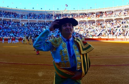 Morante de la Puebla finaliza el paseíllo en la encerrona del pasado sábado en El Puerto.