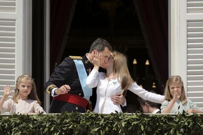 El 19 de junio de 2014 se producía el relevo en la Corona, don Felipe se convertía en Rey y Leonor, en Princesa de Asturias. La nueva familia real salió al balcón principal del Palacio Real.