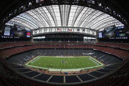 Texas es el segundo estado más grande de EE UU. En la ciudad de Houston se ubica el NGR Stadium, hogar del Houston Texans de la NFL, con una capacidad para 71.000 personas. Inaugurado en 2002, será escenario del partido entre Colombia y Costa Rica; México-Venezuela, y una de las semifinales.