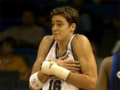 Pau Gasol, en un momento del partido ante los Mavericks.