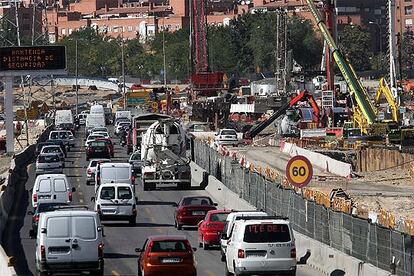 Desvíos de tráfico por la obra de soterramiento de la M-30 en el tramo del río Manzanares.