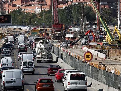 Desvíos de tráfico por la obra de soterramiento de la M-30 en el tramo del río Manzanares.