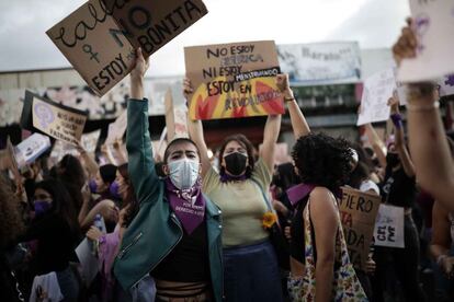 Un momento de una manifestacin con motivo del Da Internacional de la Mujer, en San Jos de Costa Rica.