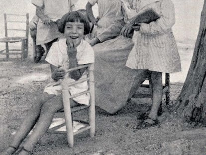 Maestras republicanas: la doble depuración