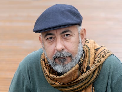 El escritor cubano Leonardo Padura, en París, en una imagen de archivo.