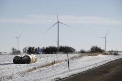 Generadores eólicos de Acciona en el parque Tatanka, en Brandt, South Dakota (EE UU).