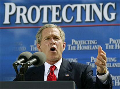 Bush en un momento de su discurso en Illinois.