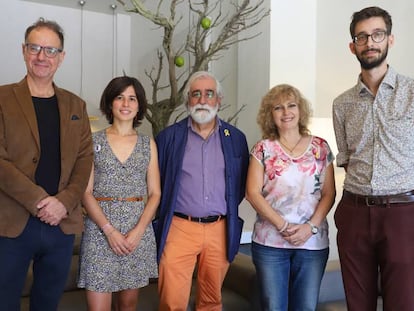 Jordi Folk (izquierda), Anna Riera, Vicenç Villatoro, Maria Carme Roca y Marc Rovira. 