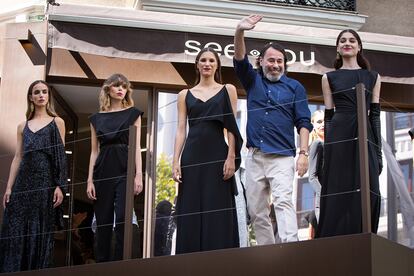 El diseñador Juanjo Oliva tras la presentación de su última colección para See Iou, el pasado mes de septiembre en Madrid.