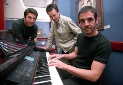 De izquierda a derecha, Ricardo Darín, Óscar Martínez y Germán Palacios, actores del montaje teatral <i>Art.</i>
/ LUIS MAGÁN