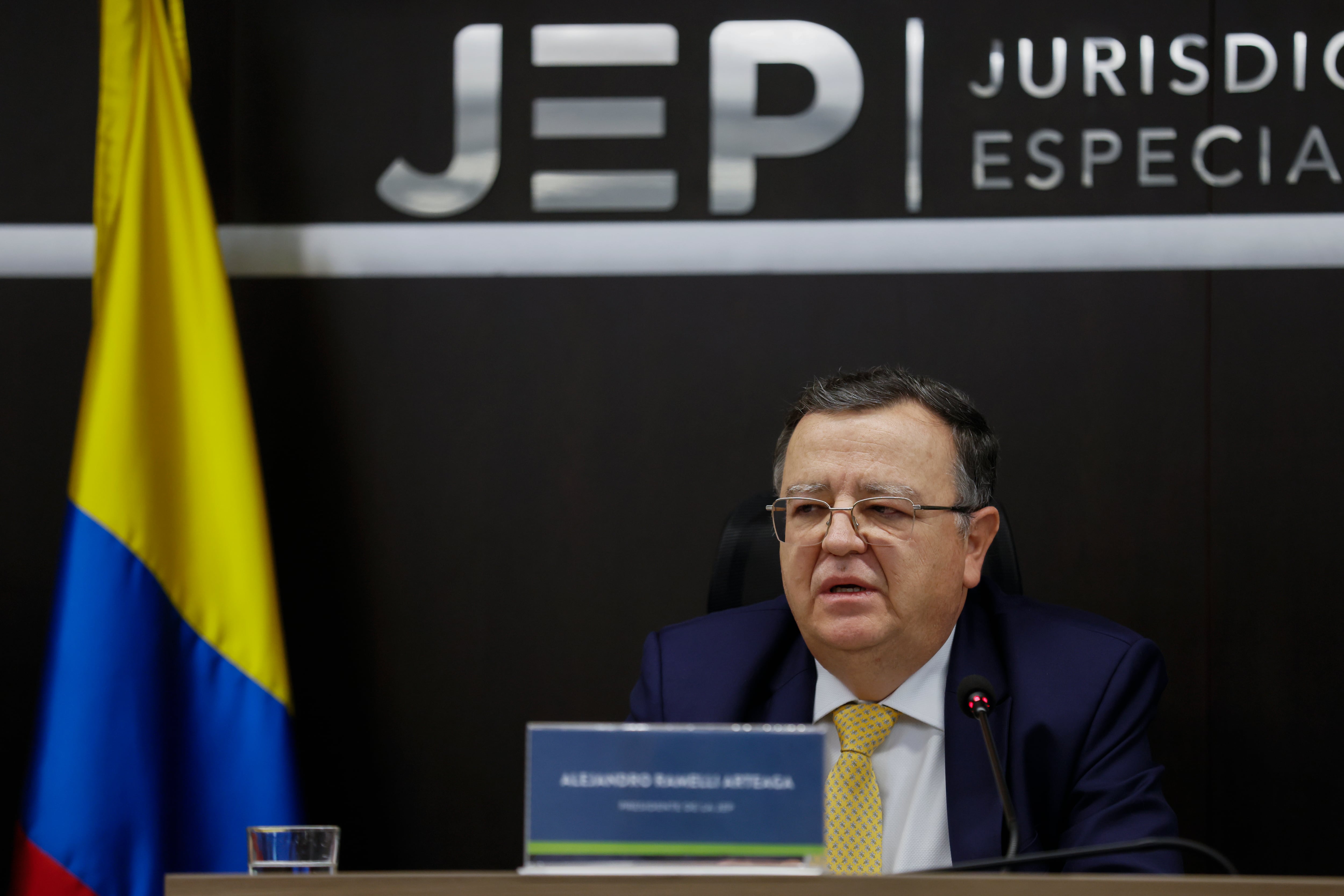De la Espriella respalda recortar el presupuesto de la JEP para aumentar el de la Rama Judicial